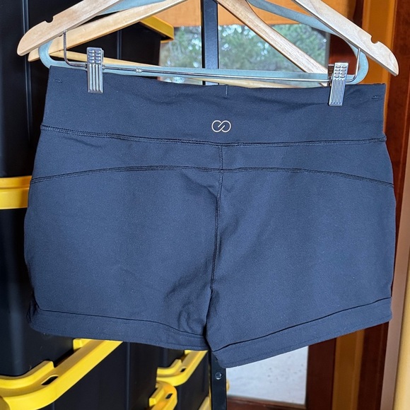 CALIA by Carrie Underwood Black Athletic Shorts Size Medium - Picture 7 of 9
